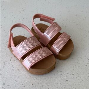 Baby Infant Reef Waterproof Sandals Size 4 in Pink